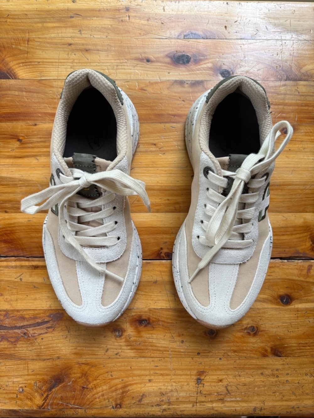 Taos Sand & Olive Athletic Shoes Ladies Size 7.5 - Picture 6 of 7